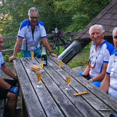 001 Alle Jahre wieder